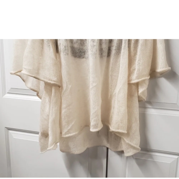 Free People Lock Lomand Women's Sweater Size: Medium Flutter Sleeve - Picture 10 of 12